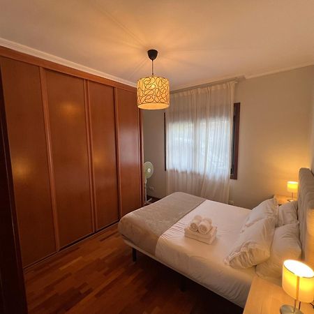 A Estrenar ,Con Vistas Al Mar Y Aparcamiento Gratis En El Casco Viejo-Centro-Zona Portuaria Apartment Vigo Exterior photo